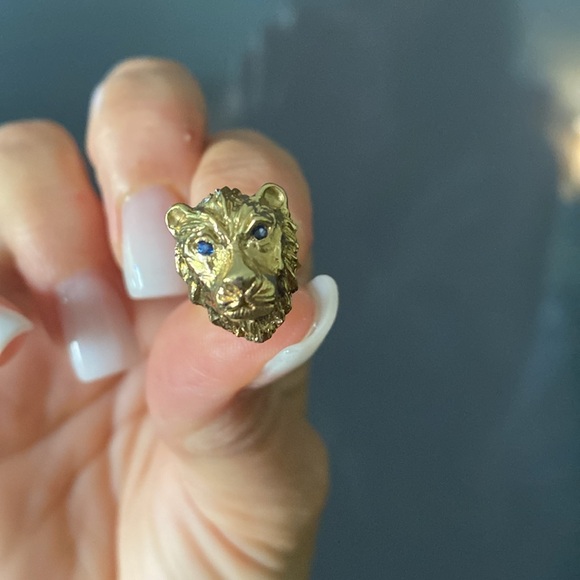 Tiffany & Co. Gold SCHLUMBERGER Grn Emerald & BLUE SAPPHIRE Lion head EARRINGS - Picture 5 of 5